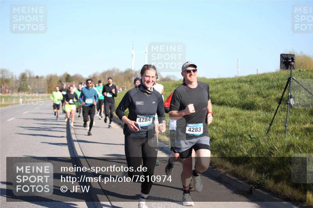 06.04.2025 - 44. Internationalen Wilhelmsburger Insellauf Jannik Wohlers http://msf.ph/oto/7610974 06.04.2025 09:26:40 Laufen 4504, 4284, 4283 meine-sportfotos.de