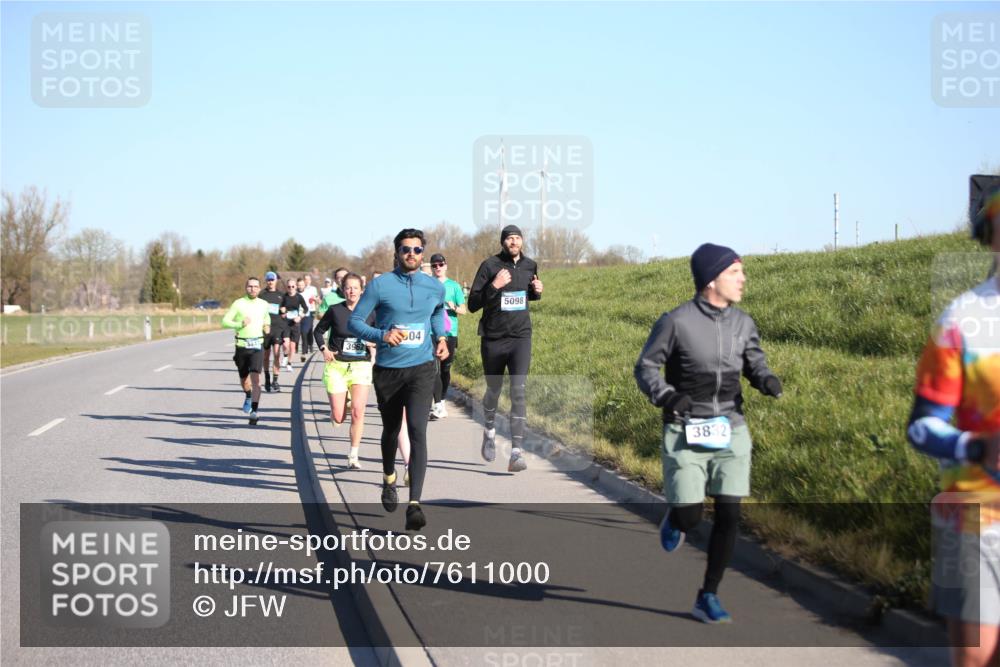 06.04.2025 - 44. Internationalen Wilhelmsburger Insellauf Jannik Wohlers http://msf.ph/oto/7611000 06.04.2025 09:26:43 Laufen 04, 5098, 3832 meine-sportfotos.de