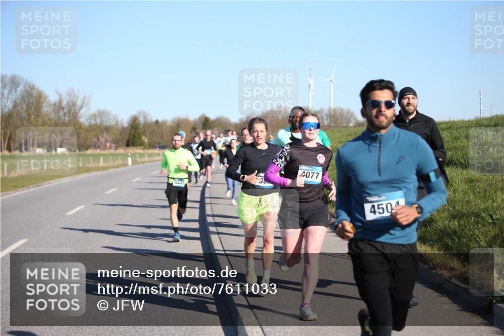 06.04.2025 - 44. Internationalen Wilhelmsburger Insellauf Jannik Wohlers http://msf.ph/oto/7611033 06.04.2025 09:26:44 Laufen 3447, 4077, 450 meine-sportfotos.de