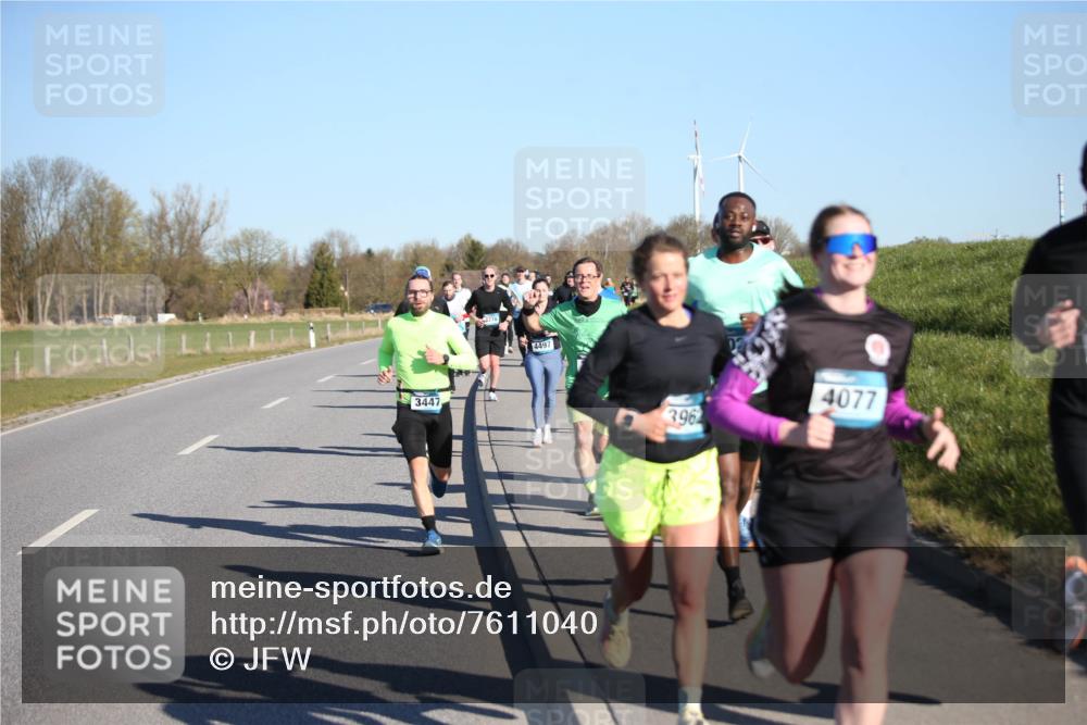 06.04.2025 - 44. Internationalen Wilhelmsburger Insellauf Jannik Wohlers http://msf.ph/oto/7611040 06.04.2025 09:26:45 Laufen 3447, 4497, 3962, 4077 meine-sportfotos.de