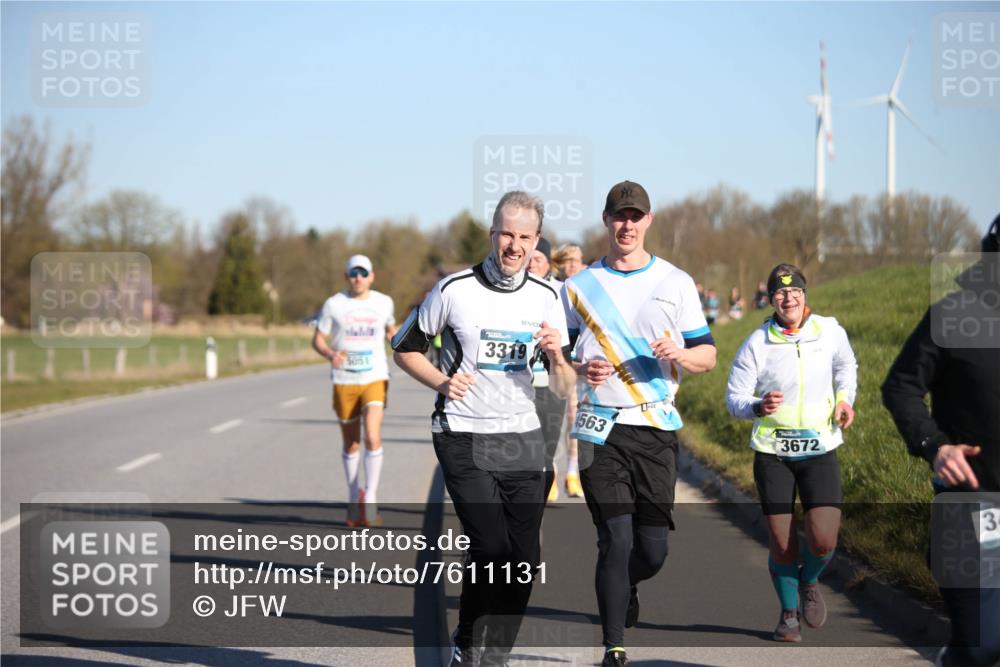 06.04.2025 - 44. Internationalen Wilhelmsburger Insellauf Jannik Wohlers http://msf.ph/oto/7611131 06.04.2025 09:26:54 Laufen 5051, 3319, 563, 3672, 3 meine-sportfotos.de