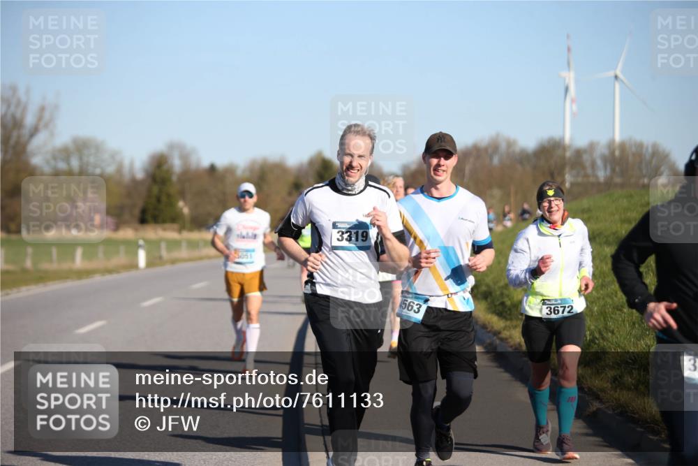 06.04.2025 - 44. Internationalen Wilhelmsburger Insellauf Jannik Wohlers http://msf.ph/oto/7611133 06.04.2025 09:26:54 Laufen 5061, 3319, 563, 3672, 3 meine-sportfotos.de