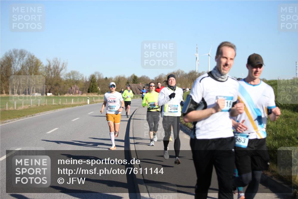06.04.2025 - 44. Internationalen Wilhelmsburger Insellauf Jannik Wohlers http://msf.ph/oto/7611144 06.04.2025 09:26:56 Laufen 4253, 5051, 3404, 19, 563 meine-sportfotos.de