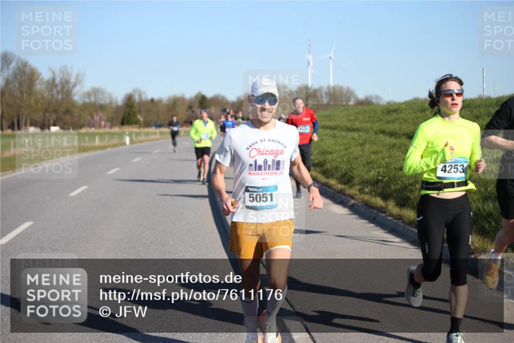 06.04.2025 - 44. Internationalen Wilhelmsburger Insellauf Jannik Wohlers http://msf.ph/oto/7611176 06.04.2025 09:26:59 Laufen 4534, 24, 5051, 4253 meine-sportfotos.de