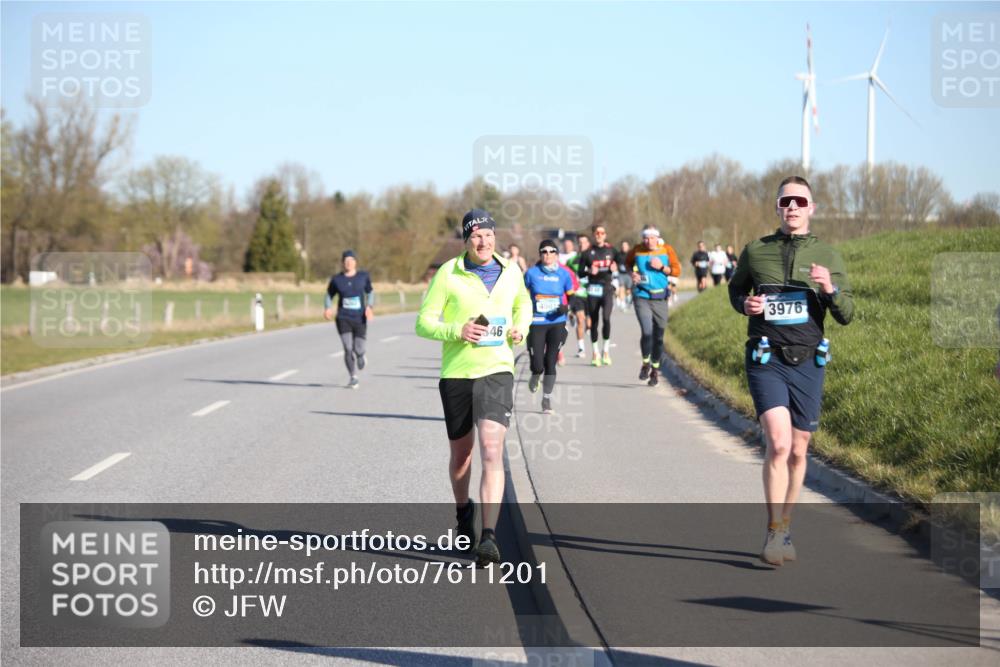 06.04.2025 - 44. Internationalen Wilhelmsburger Insellauf Jannik Wohlers http://msf.ph/oto/7611201 06.04.2025 09:27:01 Laufen 46, 450, 3976 meine-sportfotos.de
