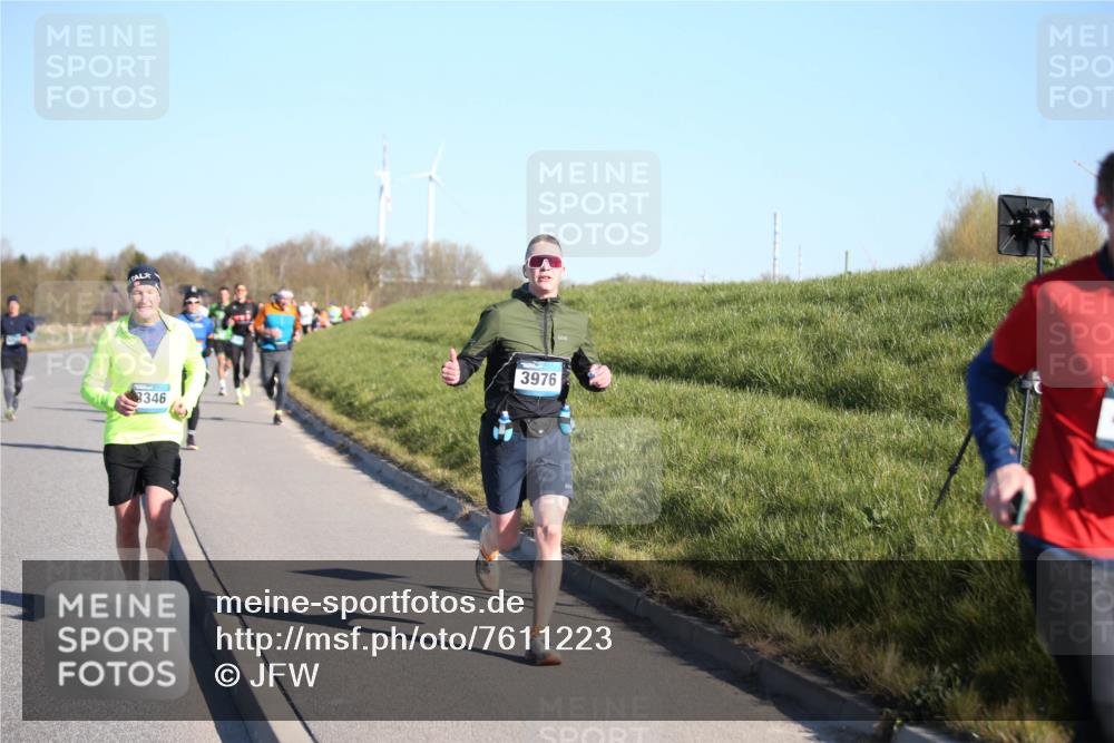 06.04.2025 - 44. Internationalen Wilhelmsburger Insellauf Jannik Wohlers http://msf.ph/oto/7611223 06.04.2025 09:27:03 Laufen 3976, 8346 meine-sportfotos.de