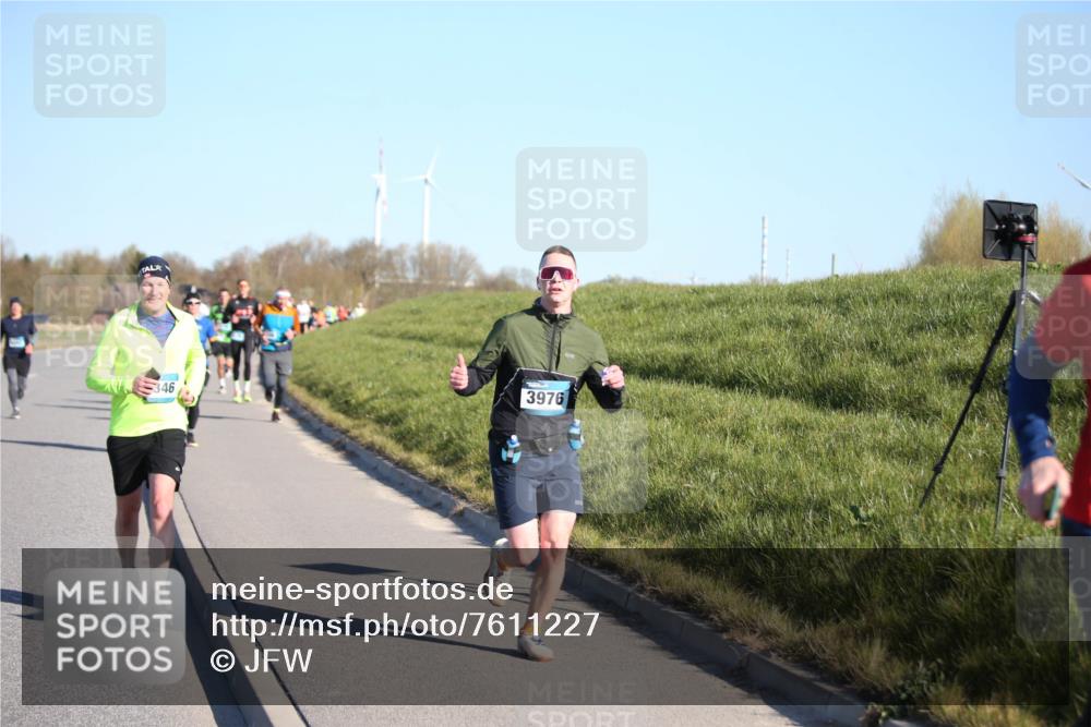 06.04.2025 - 44. Internationalen Wilhelmsburger Insellauf Jannik Wohlers http://msf.ph/oto/7611227 06.04.2025 09:27:03 Laufen 346, 3976 meine-sportfotos.de