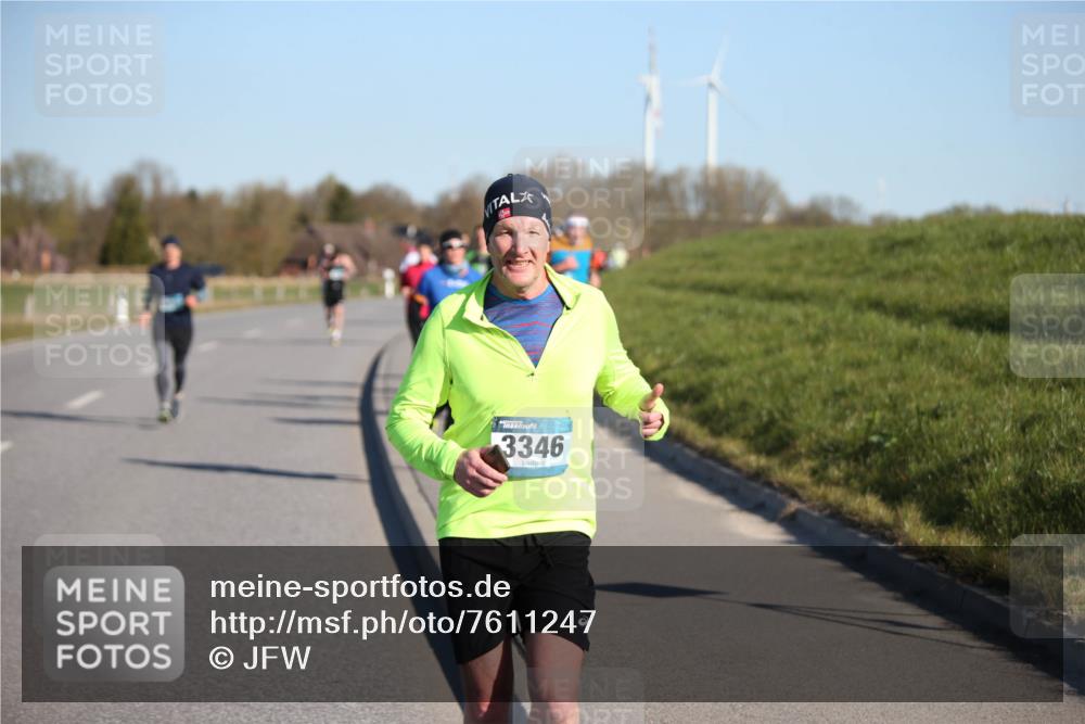 06.04.2025 - 44. Internationalen Wilhelmsburger Insellauf Jannik Wohlers http://msf.ph/oto/7611247 06.04.2025 09:27:04 Laufen 3346 meine-sportfotos.de