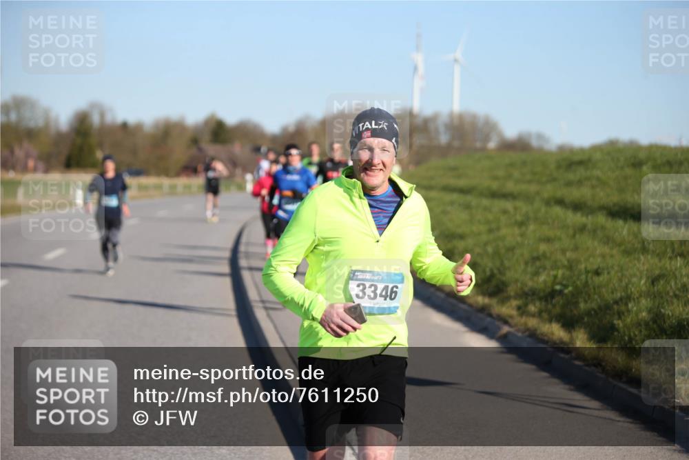 06.04.2025 - 44. Internationalen Wilhelmsburger Insellauf Jannik Wohlers http://msf.ph/oto/7611250 06.04.2025 09:27:04 Laufen 3346 meine-sportfotos.de