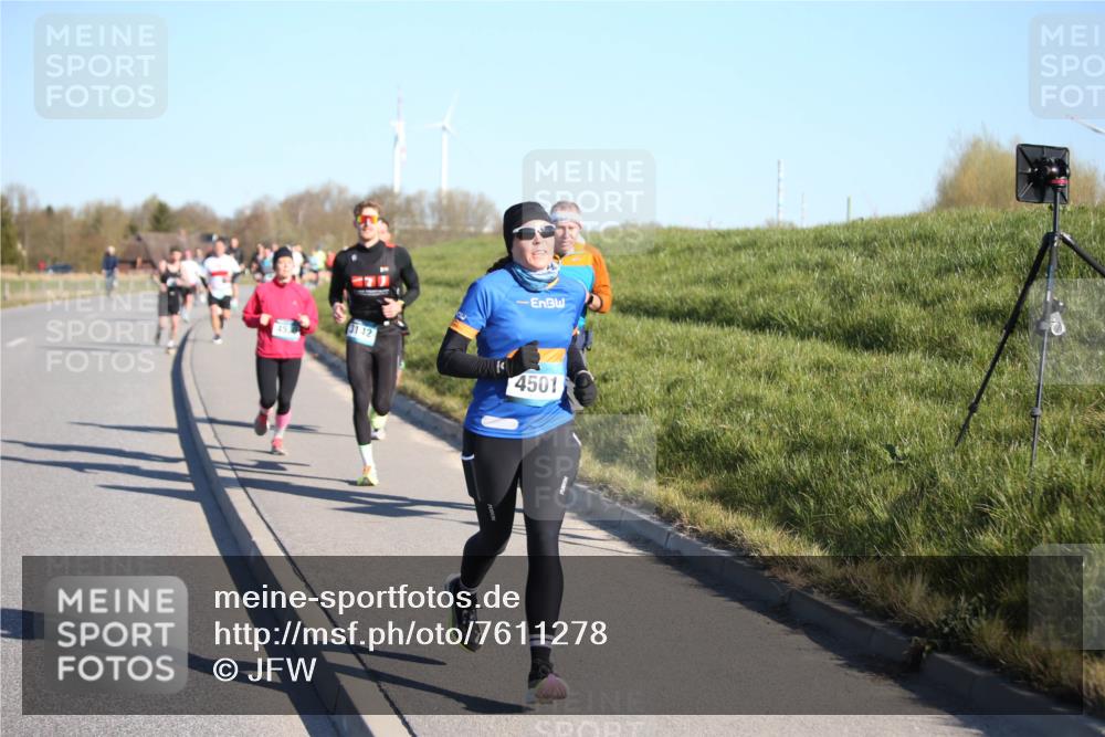 06.04.2025 - 44. Internationalen Wilhelmsburger Insellauf Jannik Wohlers http://msf.ph/oto/7611278 06.04.2025 09:27:08 Laufen 31, 42, 4501 meine-sportfotos.de