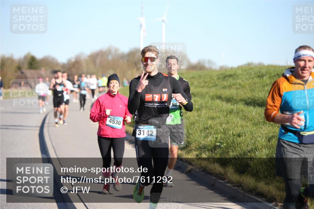 06.04.2025 - 44. Internationalen Wilhelmsburger Insellauf Jannik Wohlers http://msf.ph/oto/7611292 06.04.2025 09:27:09 Laufen 98, 4530, 3142 meine-sportfotos.de