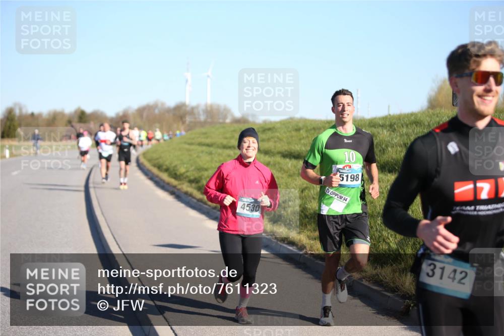 06.04.2025 - 44. Internationalen Wilhelmsburger Insellauf Jannik Wohlers http://msf.ph/oto/7611323 06.04.2025 09:27:11 Laufen 4530, 10, 5198, 94, 3142 meine-sportfotos.de