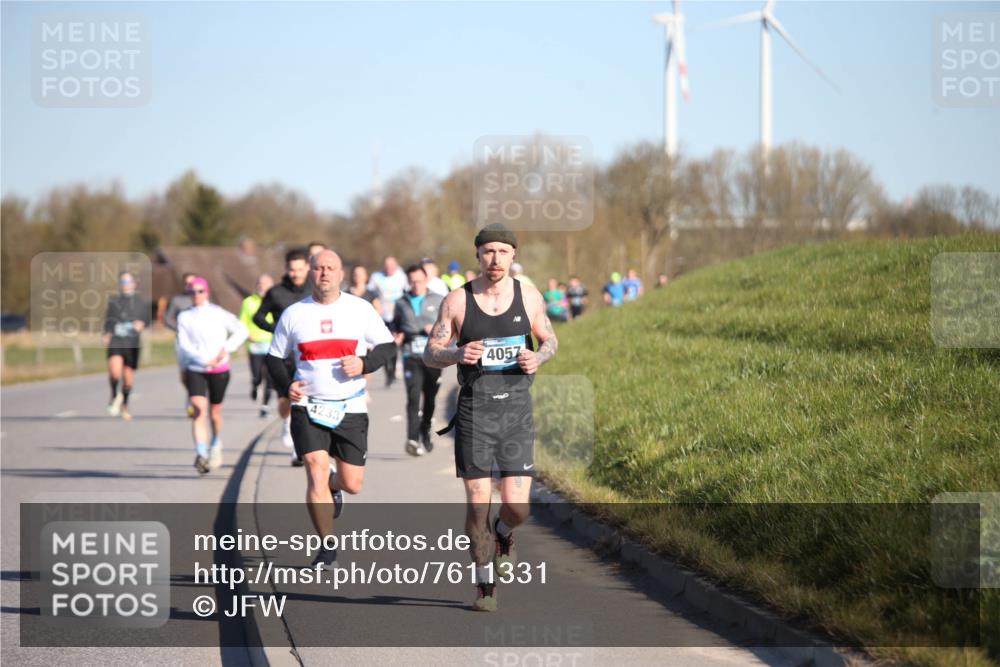 06.04.2025 - 44. Internationalen Wilhelmsburger Insellauf Jannik Wohlers http://msf.ph/oto/7611331 06.04.2025 09:27:13 Laufen 4233, 4057 meine-sportfotos.de