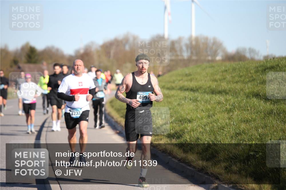 06.04.2025 - 44. Internationalen Wilhelmsburger Insellauf Jannik Wohlers http://msf.ph/oto/7611339 06.04.2025 09:27:13 Laufen 4233, 405 meine-sportfotos.de