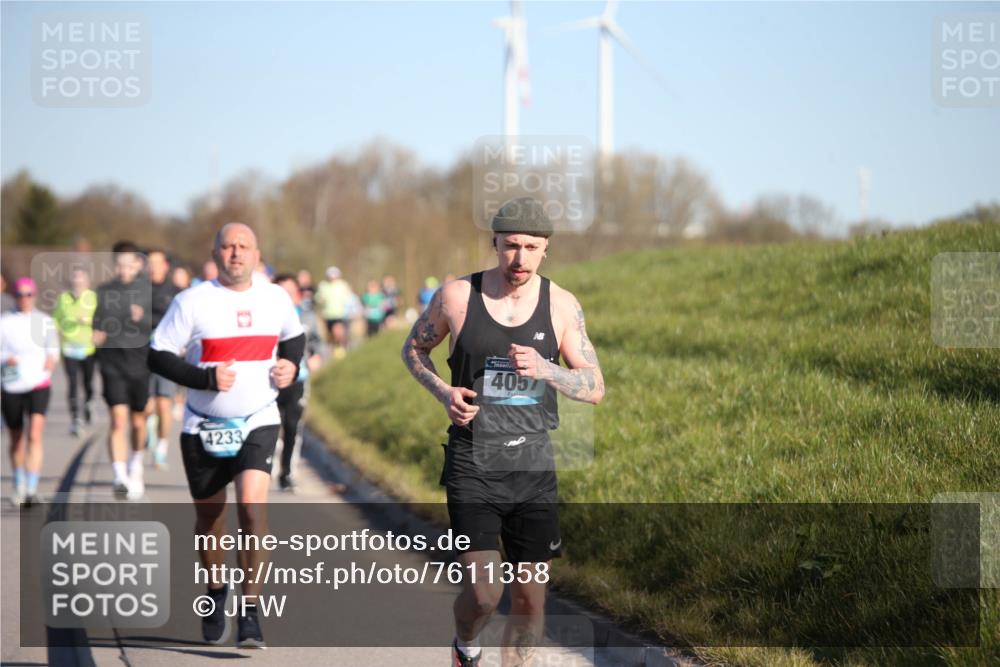 06.04.2025 - 44. Internationalen Wilhelmsburger Insellauf Jannik Wohlers http://msf.ph/oto/7611358 06.04.2025 09:27:14 Laufen 4233, 4057 meine-sportfotos.de