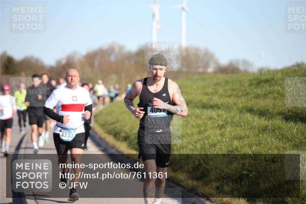 06.04.2025 - 44. Internationalen Wilhelmsburger Insellauf Jannik Wohlers http://msf.ph/oto/7611361 06.04.2025 09:27:14 Laufen 4233, 4057 meine-sportfotos.de