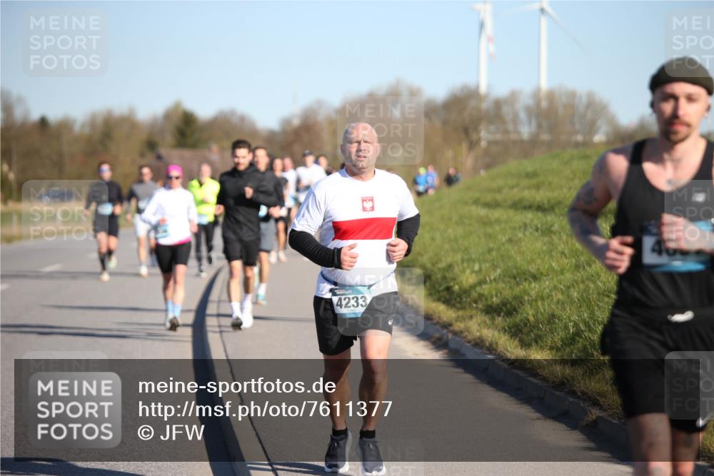 06.04.2025 - 44. Internationalen Wilhelmsburger Insellauf Jannik Wohlers http://msf.ph/oto/7611377 06.04.2025 09:27:16 Laufen 4233 meine-sportfotos.de