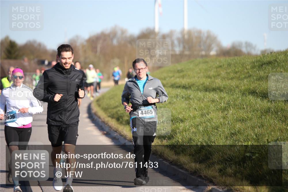 06.04.2025 - 44. Internationalen Wilhelmsburger Insellauf Jannik Wohlers http://msf.ph/oto/7611433 06.04.2025 09:27:19 Laufen 3936, 4465 meine-sportfotos.de