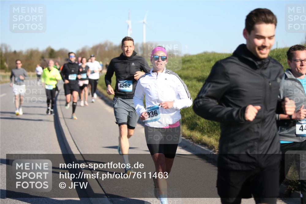 06.04.2025 - 44. Internationalen Wilhelmsburger Insellauf Jannik Wohlers http://msf.ph/oto/7611463 06.04.2025 09:27:22 Laufen 4262, 936, 44 meine-sportfotos.de