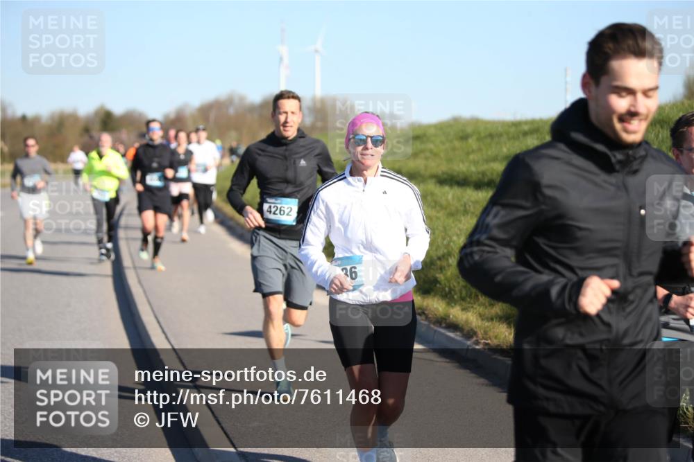 06.04.2025 - 44. Internationalen Wilhelmsburger Insellauf Jannik Wohlers http://msf.ph/oto/7611468 06.04.2025 09:27:22 Laufen 4262, 36 meine-sportfotos.de