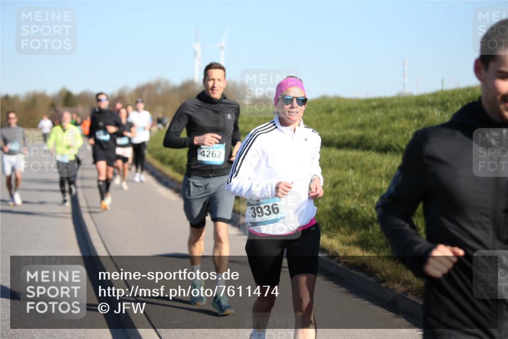 06.04.2025 - 44. Internationalen Wilhelmsburger Insellauf Jannik Wohlers http://msf.ph/oto/7611474 06.04.2025 09:27:23 Laufen 4262, 3936 meine-sportfotos.de