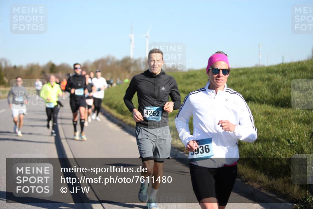06.04.2025 - 44. Internationalen Wilhelmsburger Insellauf Jannik Wohlers http://msf.ph/oto/7611480 06.04.2025 09:27:23 Laufen 4262, 936 meine-sportfotos.de