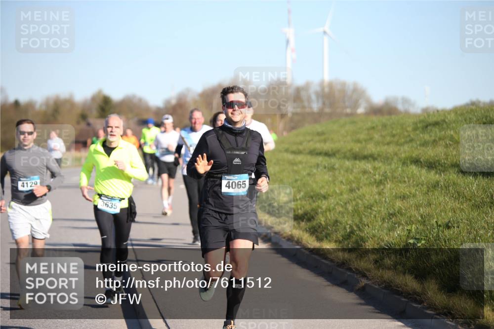 06.04.2025 - 44. Internationalen Wilhelmsburger Insellauf Jannik Wohlers http://msf.ph/oto/7611512 06.04.2025 09:27:24 Laufen 4129, 3635, 4065 meine-sportfotos.de