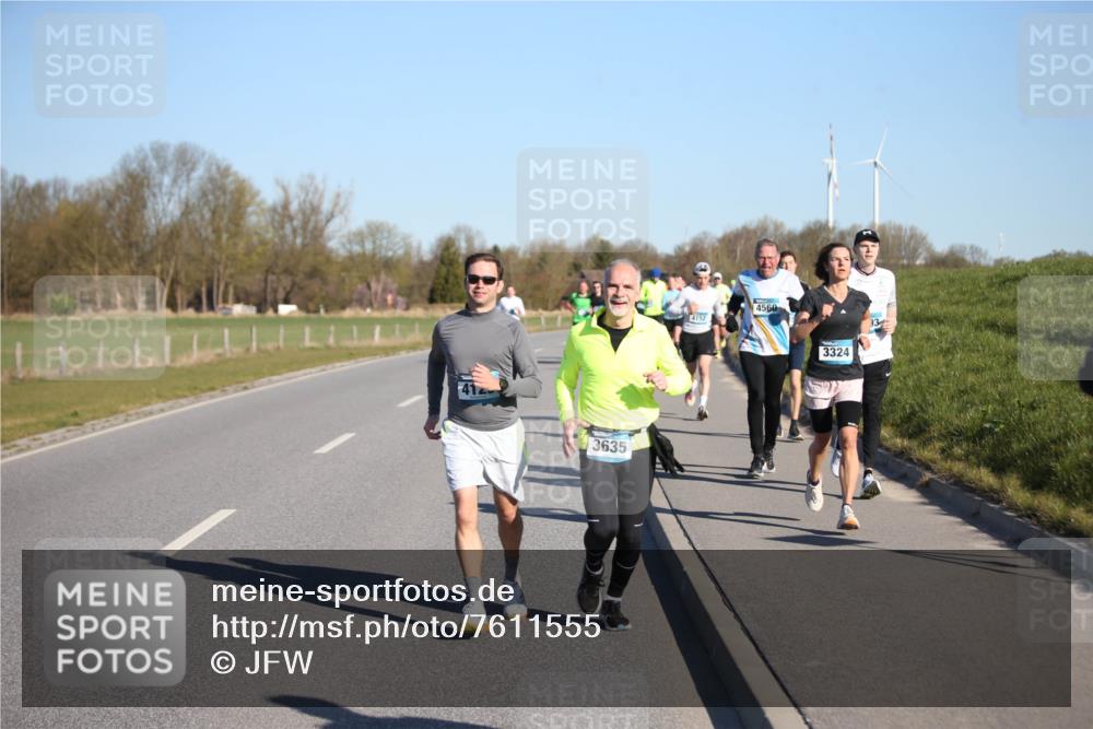 06.04.2025 - 44. Internationalen Wilhelmsburger Insellauf Jannik Wohlers http://msf.ph/oto/7611555 06.04.2025 09:27:26 Laufen 3635, 4152, 4560, 3324, 13 meine-sportfotos.de