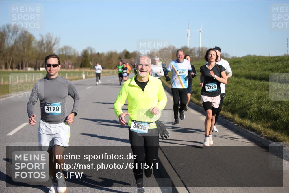 06.04.2025 - 44. Internationalen Wilhelmsburger Insellauf Jannik Wohlers http://msf.ph/oto/7611571 06.04.2025 09:27:27 Laufen 4129, 3635, 4560, 3324 meine-sportfotos.de