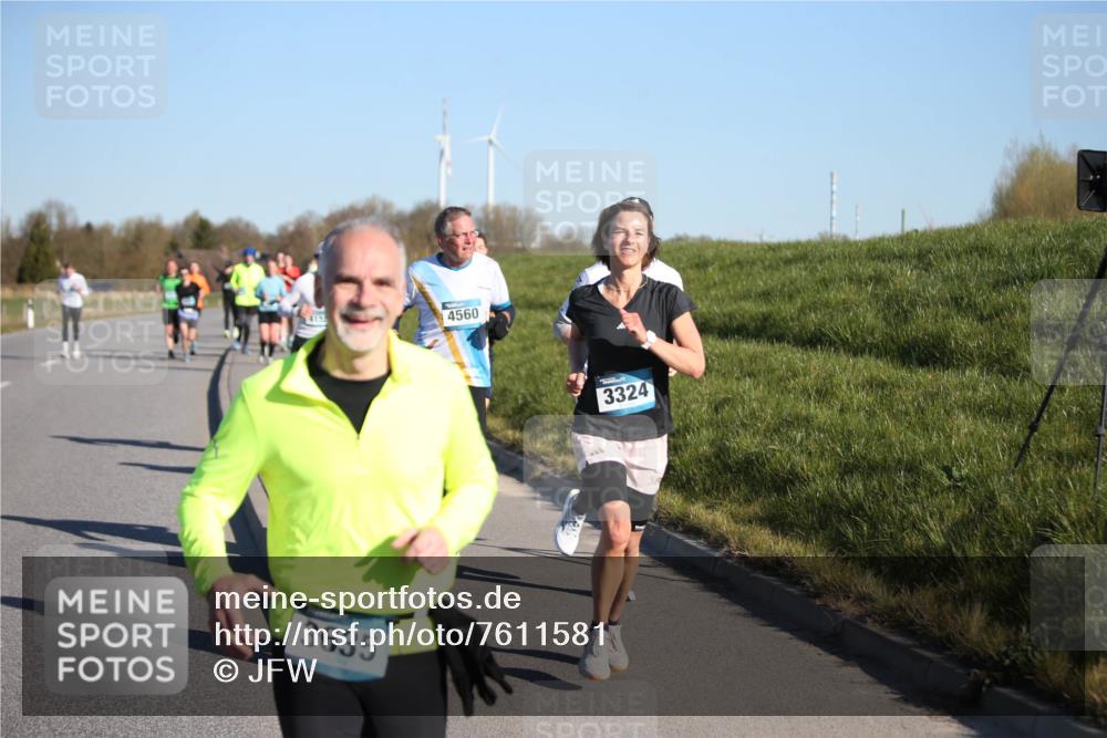 06.04.2025 - 44. Internationalen Wilhelmsburger Insellauf Jannik Wohlers http://msf.ph/oto/7611581 06.04.2025 09:27:28 Laufen 4152, 3635, 4560, 44, 3324 meine-sportfotos.de