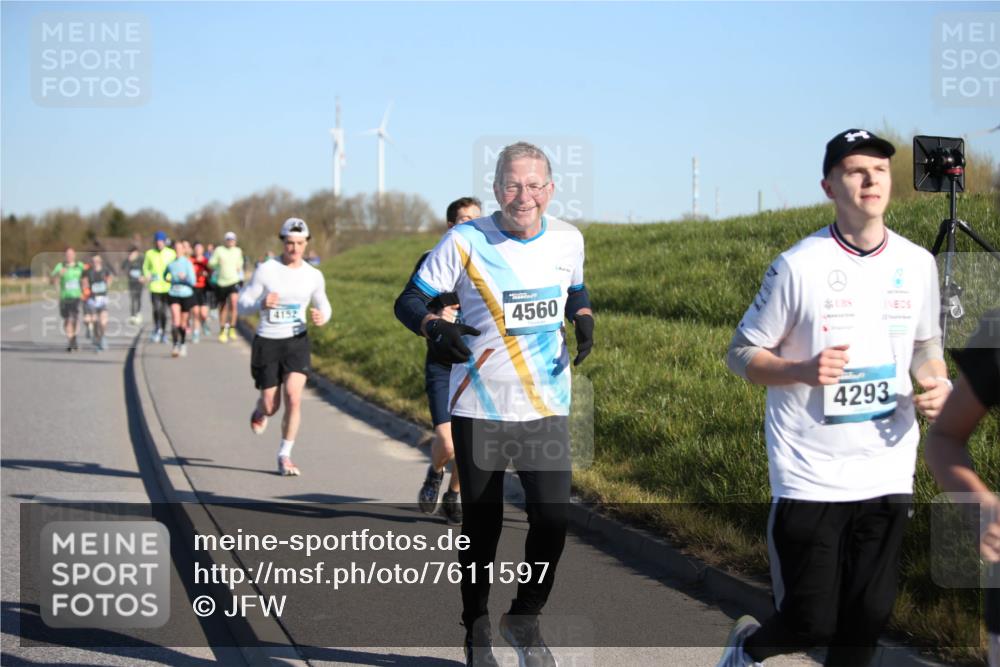 06.04.2025 - 44. Internationalen Wilhelmsburger Insellauf Jannik Wohlers http://msf.ph/oto/7611597 06.04.2025 09:27:30 Laufen 4152, 4560, 4293 meine-sportfotos.de
