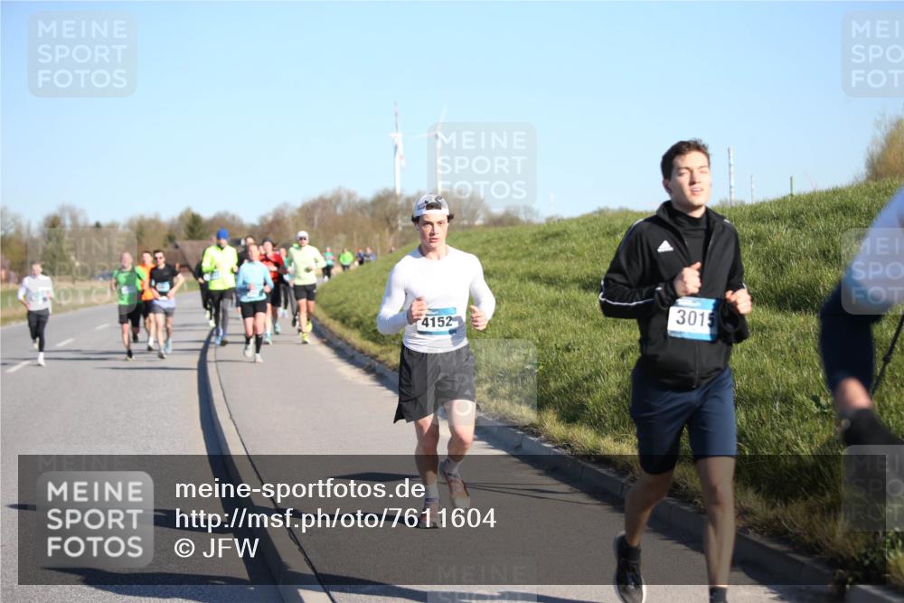 06.04.2025 - 44. Internationalen Wilhelmsburger Insellauf Jannik Wohlers http://msf.ph/oto/7611604 06.04.2025 09:27:31 Laufen 3015, 4152 meine-sportfotos.de