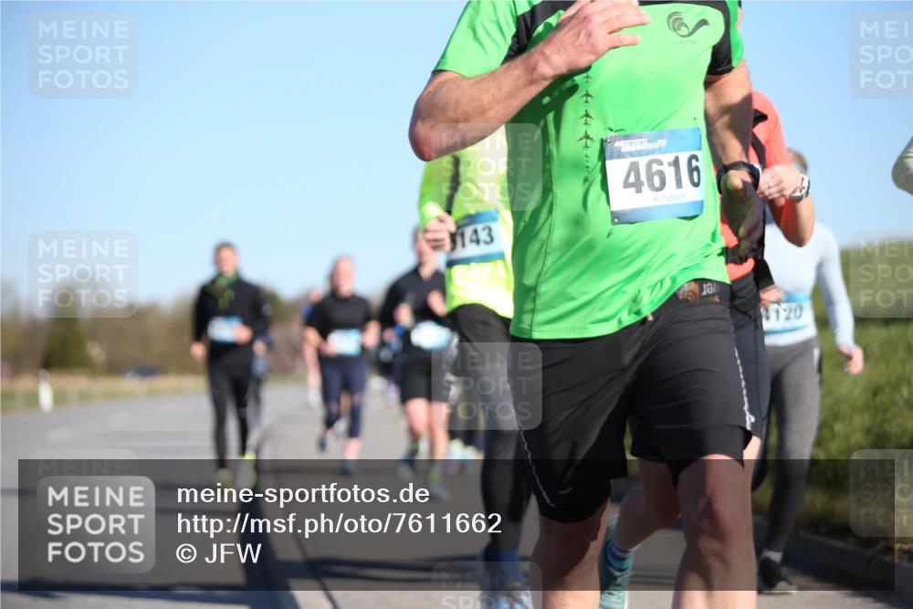 06.04.2025 - 44. Internationalen Wilhelmsburger Insellauf Jannik Wohlers http://msf.ph/oto/7611662 06.04.2025 09:27:38 Laufen 143, 4616, 2120 meine-sportfotos.de