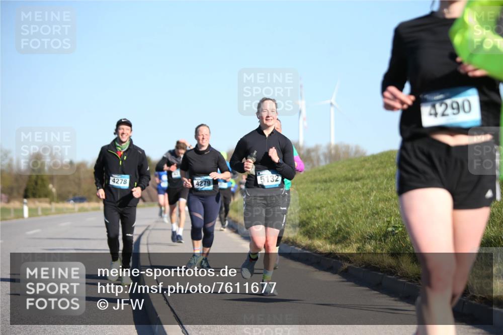06.04.2025 - 44. Internationalen Wilhelmsburger Insellauf Jannik Wohlers http://msf.ph/oto/7611677 06.04.2025 09:27:40 Laufen 4278, 4279, 5132, 4290 meine-sportfotos.de