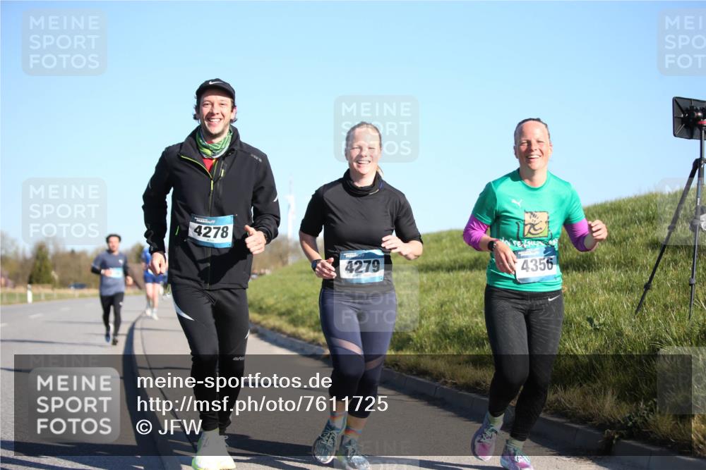 06.04.2025 - 44. Internationalen Wilhelmsburger Insellauf Jannik Wohlers http://msf.ph/oto/7611725 06.04.2025 09:27:43 Laufen 4278, 4279, 4356 meine-sportfotos.de