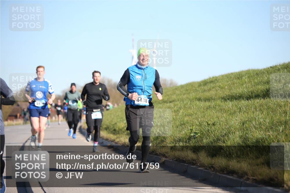 06.04.2025 - 44. Internationalen Wilhelmsburger Insellauf Jannik Wohlers http://msf.ph/oto/7611759 06.04.2025 09:27:46 Laufen 447, 39, 4438 meine-sportfotos.de