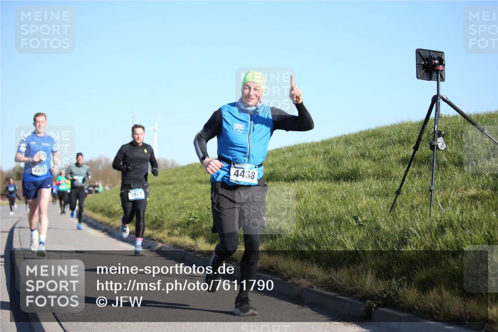 06.04.2025 - 44. Internationalen Wilhelmsburger Insellauf Jannik Wohlers http://msf.ph/oto/7611790 06.04.2025 09:27:48 Laufen 4470, 3921, 4438 meine-sportfotos.de