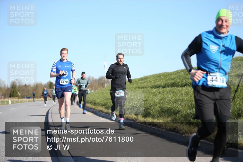 06.04.2025 - 44. Internationalen Wilhelmsburger Insellauf Jannik Wohlers http://msf.ph/oto/7611800 06.04.2025 09:27:49 Laufen 4470, 3921, 4438 meine-sportfotos.de