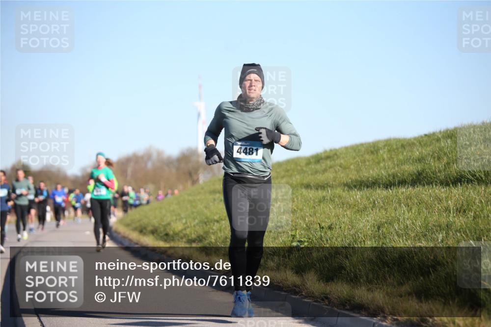 06.04.2025 - 44. Internationalen Wilhelmsburger Insellauf Jannik Wohlers http://msf.ph/oto/7611839 06.04.2025 09:27:52 Laufen 4481 meine-sportfotos.de