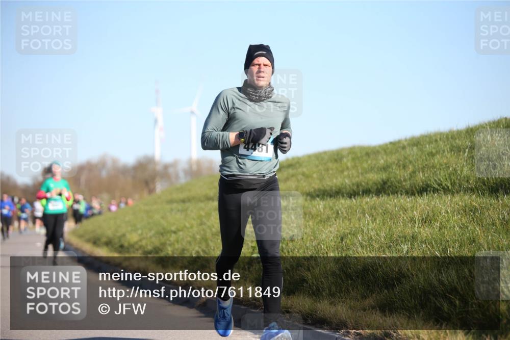 06.04.2025 - 44. Internationalen Wilhelmsburger Insellauf Jannik Wohlers http://msf.ph/oto/7611849 06.04.2025 09:27:52 Laufen 4481 meine-sportfotos.de