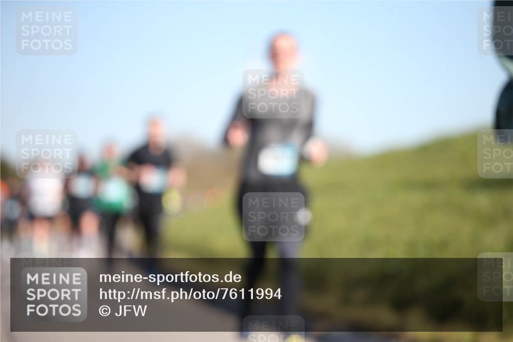 06.04.2025 - 44. Internationalen Wilhelmsburger Insellauf Jannik Wohlers http://msf.ph/oto/7611994 06.04.2025 09:28:05 Laufen  meine-sportfotos.de