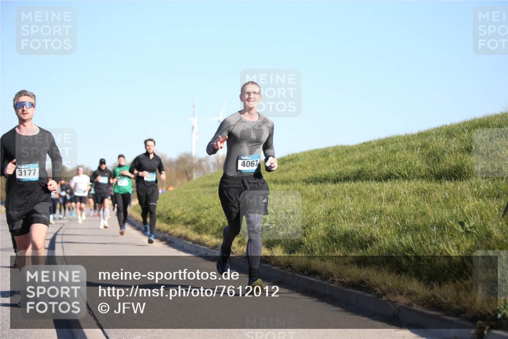 06.04.2025 - 44. Internationalen Wilhelmsburger Insellauf Jannik Wohlers http://msf.ph/oto/7612012 06.04.2025 09:28:05 Laufen 3177, 3503, 4067 meine-sportfotos.de
