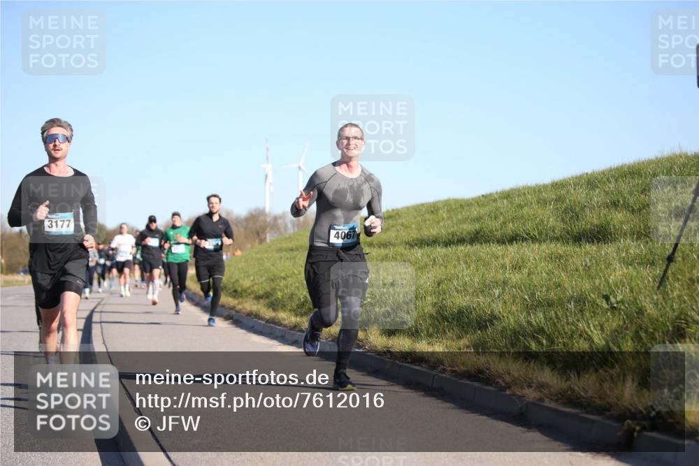 06.04.2025 - 44. Internationalen Wilhelmsburger Insellauf Jannik Wohlers http://msf.ph/oto/7612016 06.04.2025 09:28:05 Laufen 3177, 4067 meine-sportfotos.de