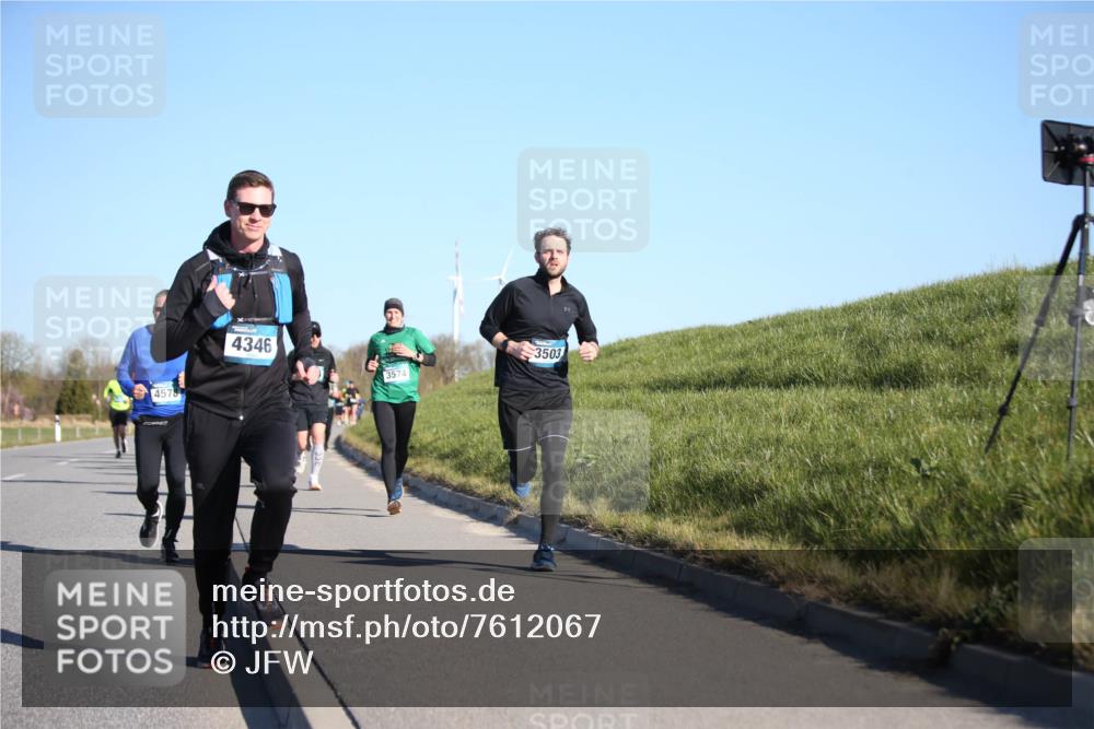 06.04.2025 - 44. Internationalen Wilhelmsburger Insellauf Jannik Wohlers http://msf.ph/oto/7612067 06.04.2025 09:28:08 Laufen 4578, 4346, 3574, 3503 meine-sportfotos.de