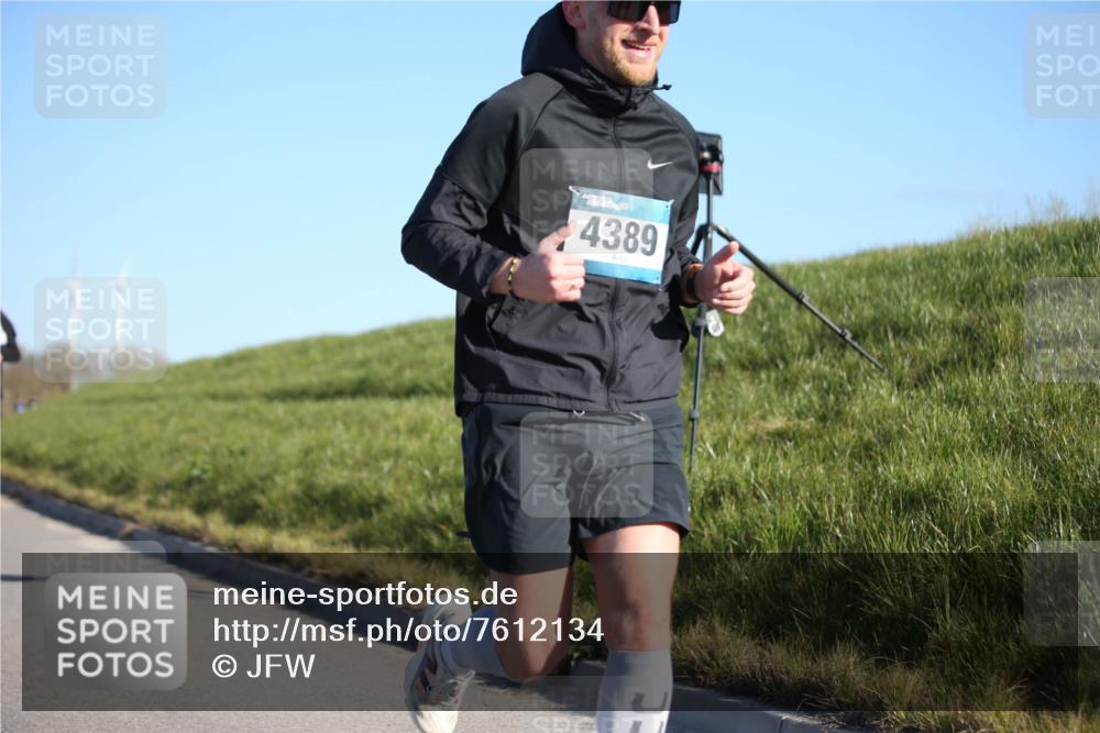 06.04.2025 - 44. Internationalen Wilhelmsburger Insellauf Jannik Wohlers http://msf.ph/oto/7612134 06.04.2025 09:28:14 Laufen 4389 meine-sportfotos.de