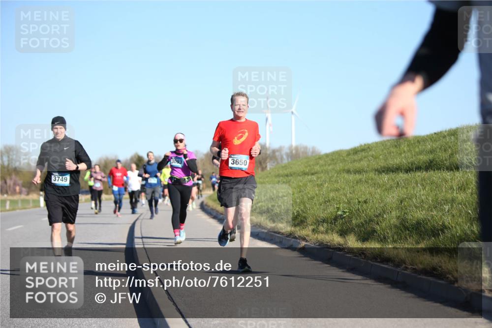 06.04.2025 - 44. Internationalen Wilhelmsburger Insellauf Jannik Wohlers http://msf.ph/oto/7612251 06.04.2025 09:28:21 Laufen 3749, 3093, 3650 meine-sportfotos.de