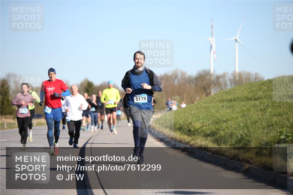 06.04.2025 - 44. Internationalen Wilhelmsburger Insellauf Jannik Wohlers http://msf.ph/oto/7612299 06.04.2025 09:28:25 Laufen 4118, 531, 5179 meine-sportfotos.de