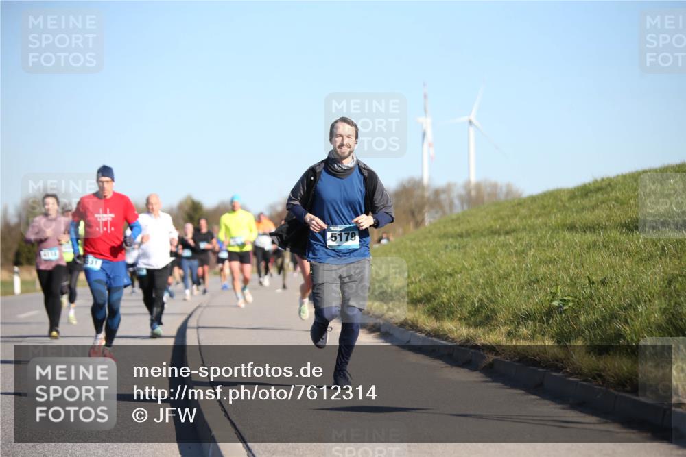 06.04.2025 - 44. Internationalen Wilhelmsburger Insellauf Jannik Wohlers http://msf.ph/oto/7612314 06.04.2025 09:28:26 Laufen 531, 5179 meine-sportfotos.de