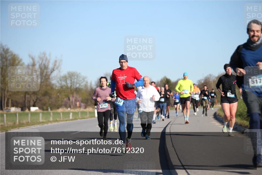 06.04.2025 - 44. Internationalen Wilhelmsburger Insellauf Jannik Wohlers http://msf.ph/oto/7612320 06.04.2025 09:28:27 Laufen 4118, 531, 3215, 38, 517 meine-sportfotos.de
