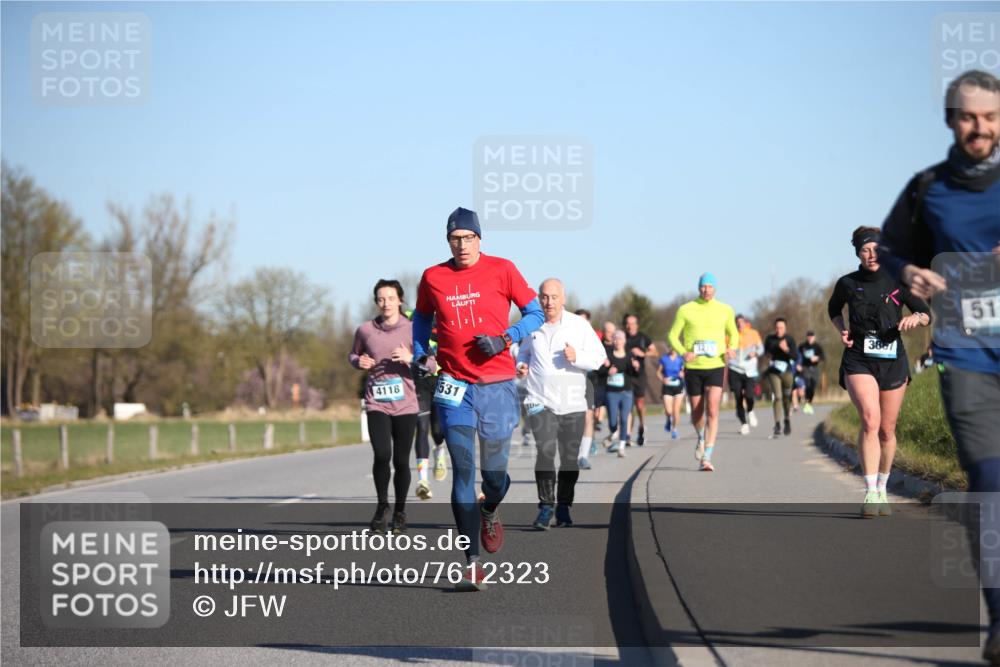 06.04.2025 - 44. Internationalen Wilhelmsburger Insellauf Jannik Wohlers http://msf.ph/oto/7612323 06.04.2025 09:28:27 Laufen 4118, 531, 3867, 51 meine-sportfotos.de